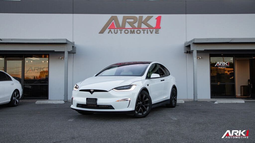 2021 TESLA Model X