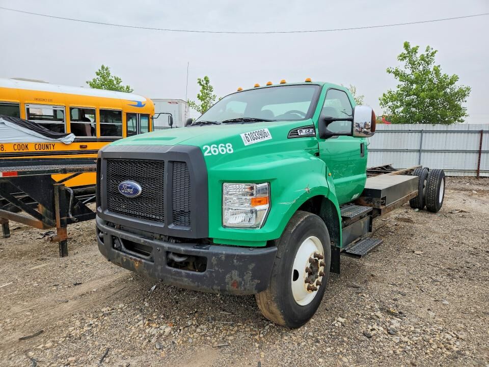 2016 FORD F-650