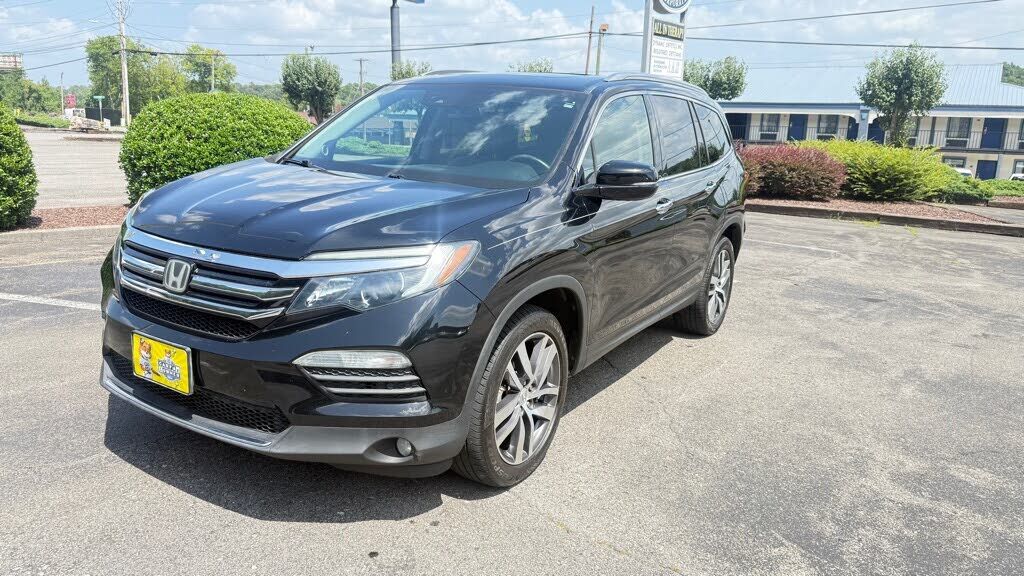 2017 HONDA Pilot