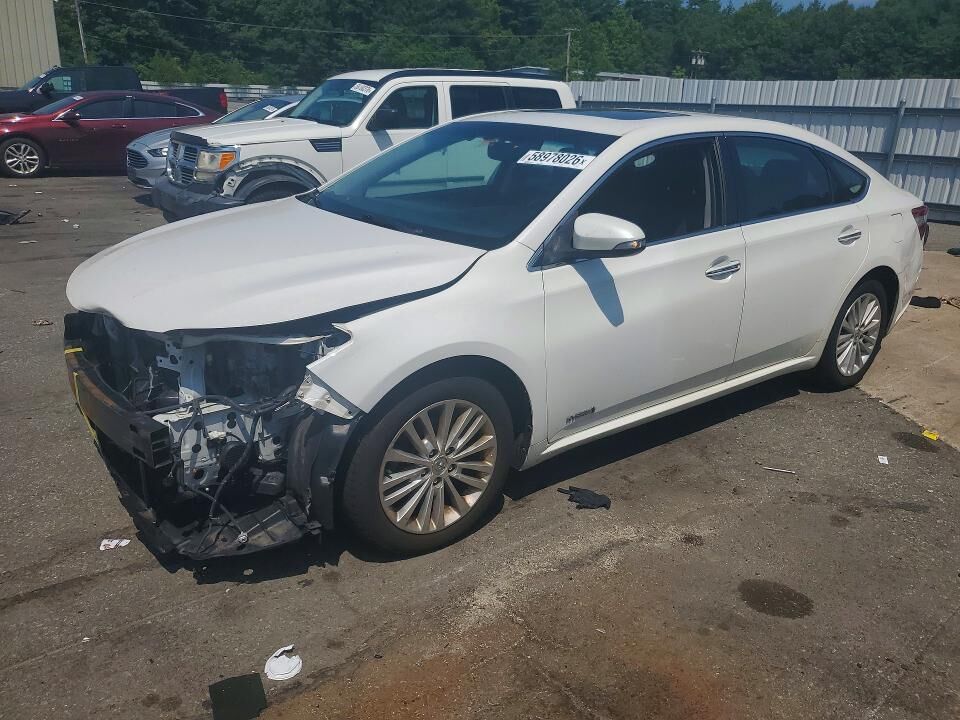 2014 TOYOTA Avalon