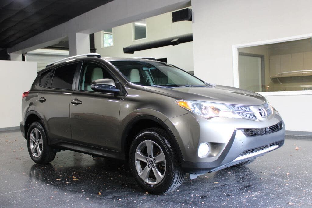 2015 TOYOTA RAV4