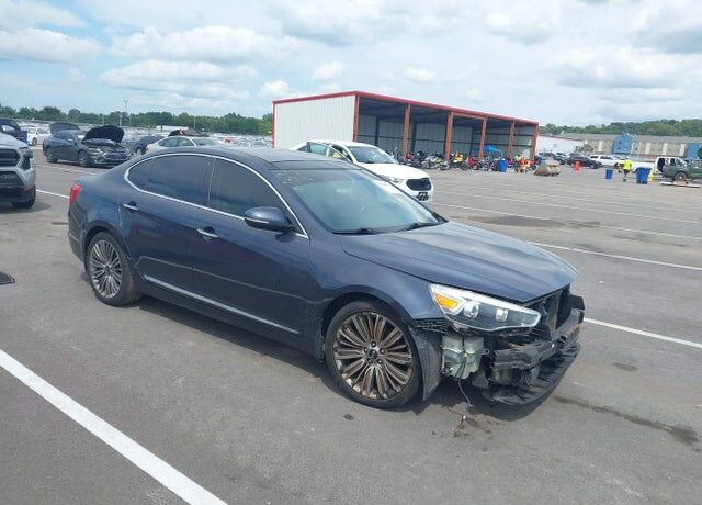 2014 KIA Cadenza