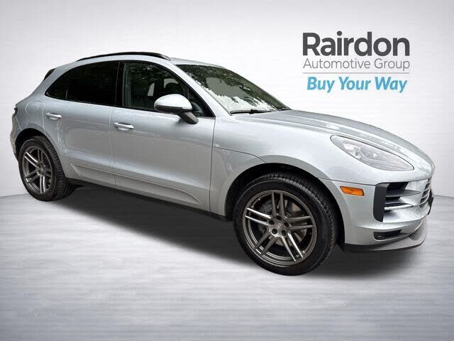 2020 PORSCHE Macan