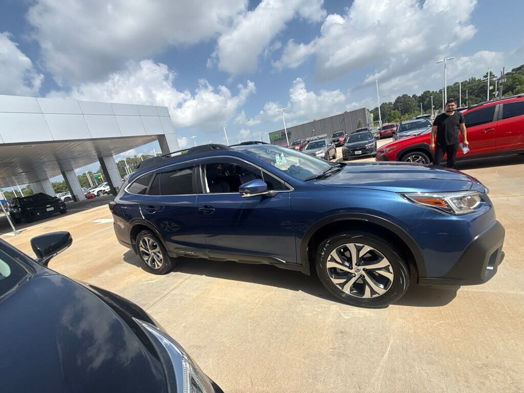 2022 SUBARU Outback