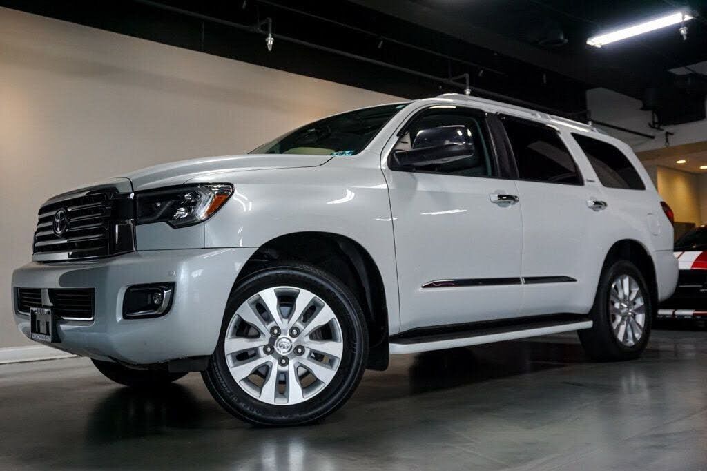 2022 TOYOTA Sequoia