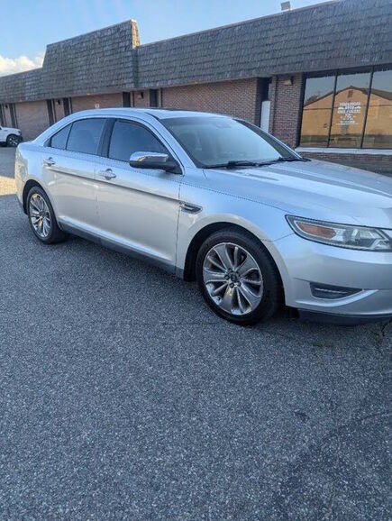2011 FORD Taurus