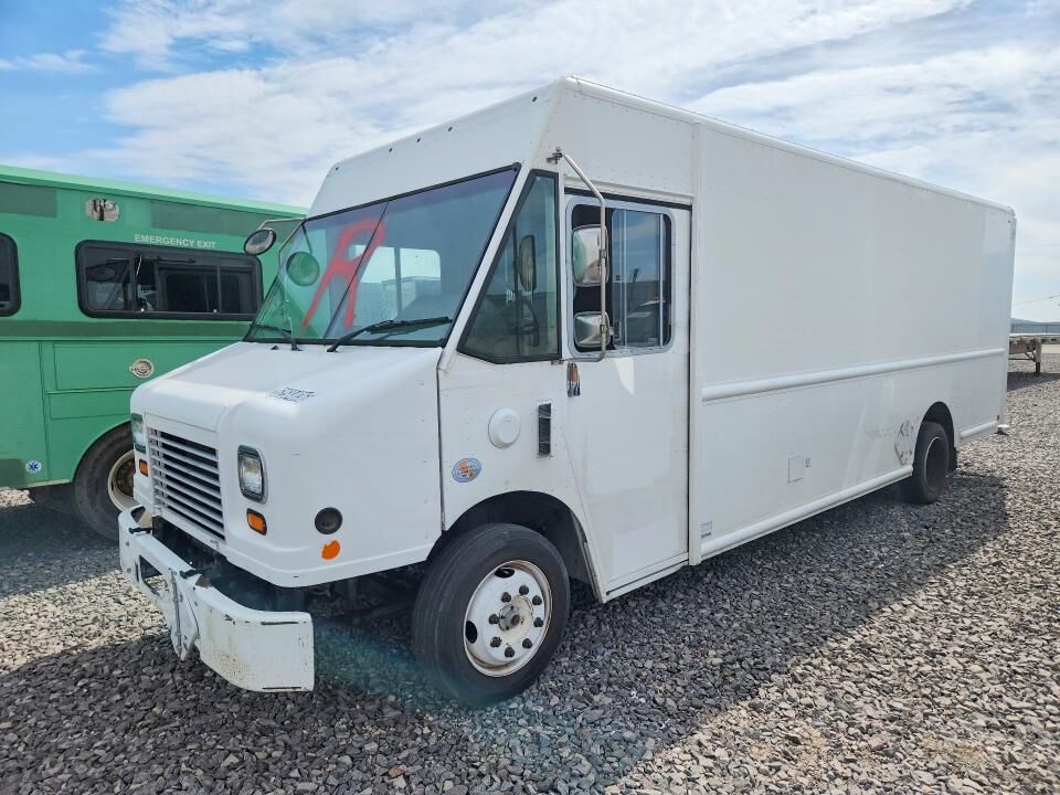 2013 FREIGHTLINER MT 45 Chassis