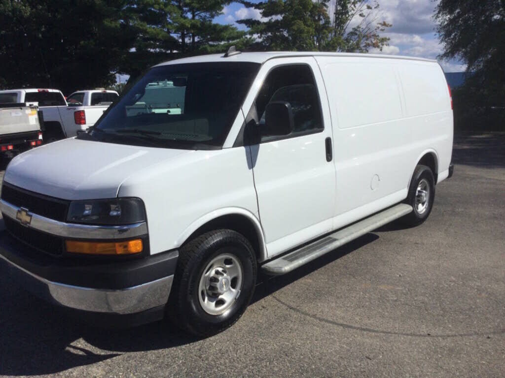 2021 CHEVROLET Express