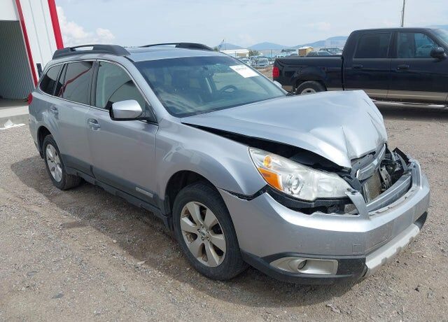 2012 SUBARU Outback