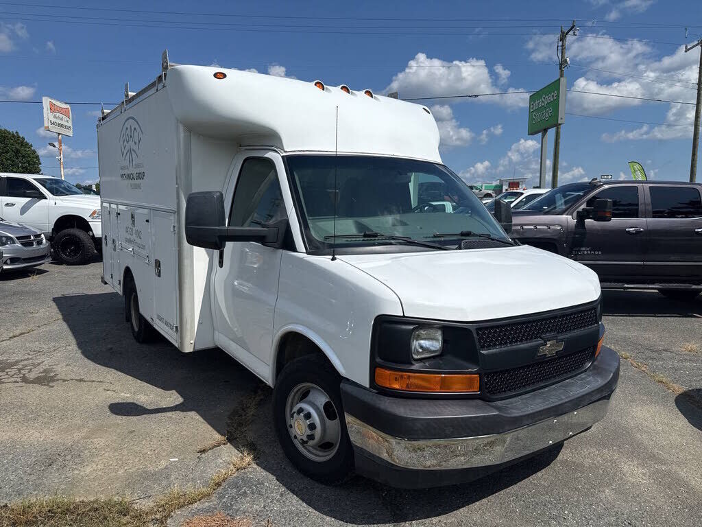 2017 CHEVROLET Express