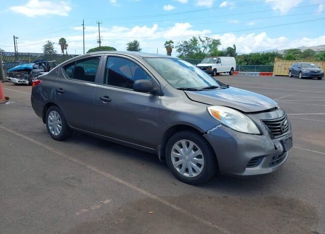 2014 NISSAN Versa