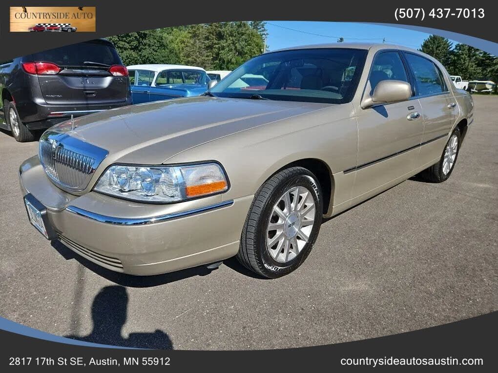 2006 LINCOLN Town Car
