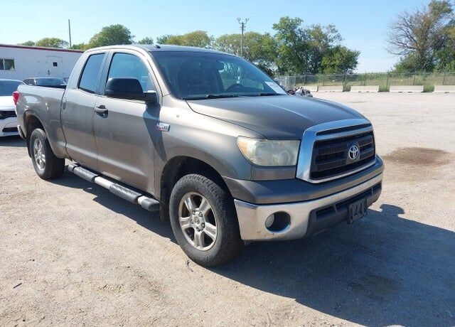 2010 TOYOTA Tundra