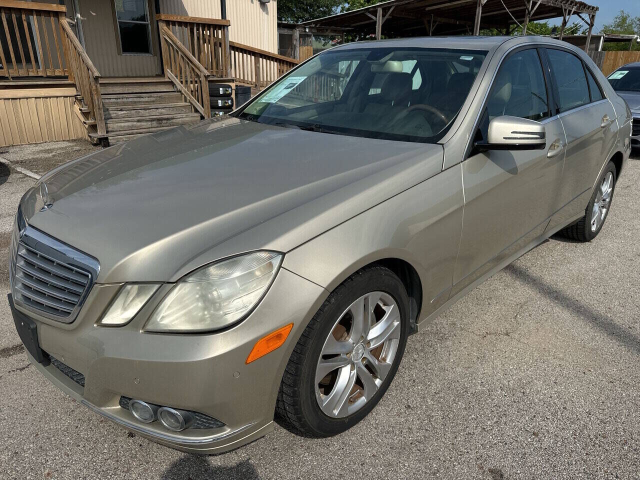 2010 MERCEDES-BENZ E-Class