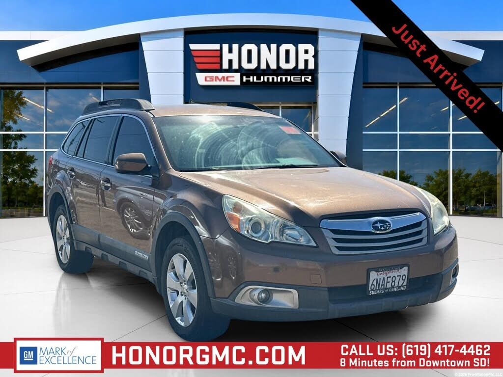 2011 SUBARU Outback