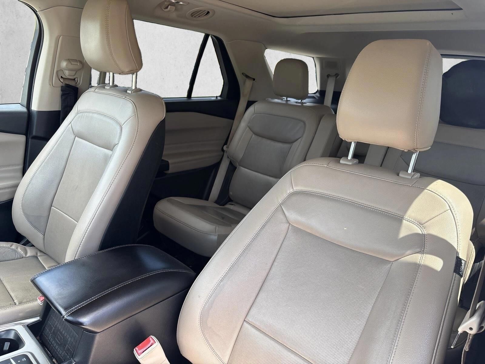 2020 FORD Explorer