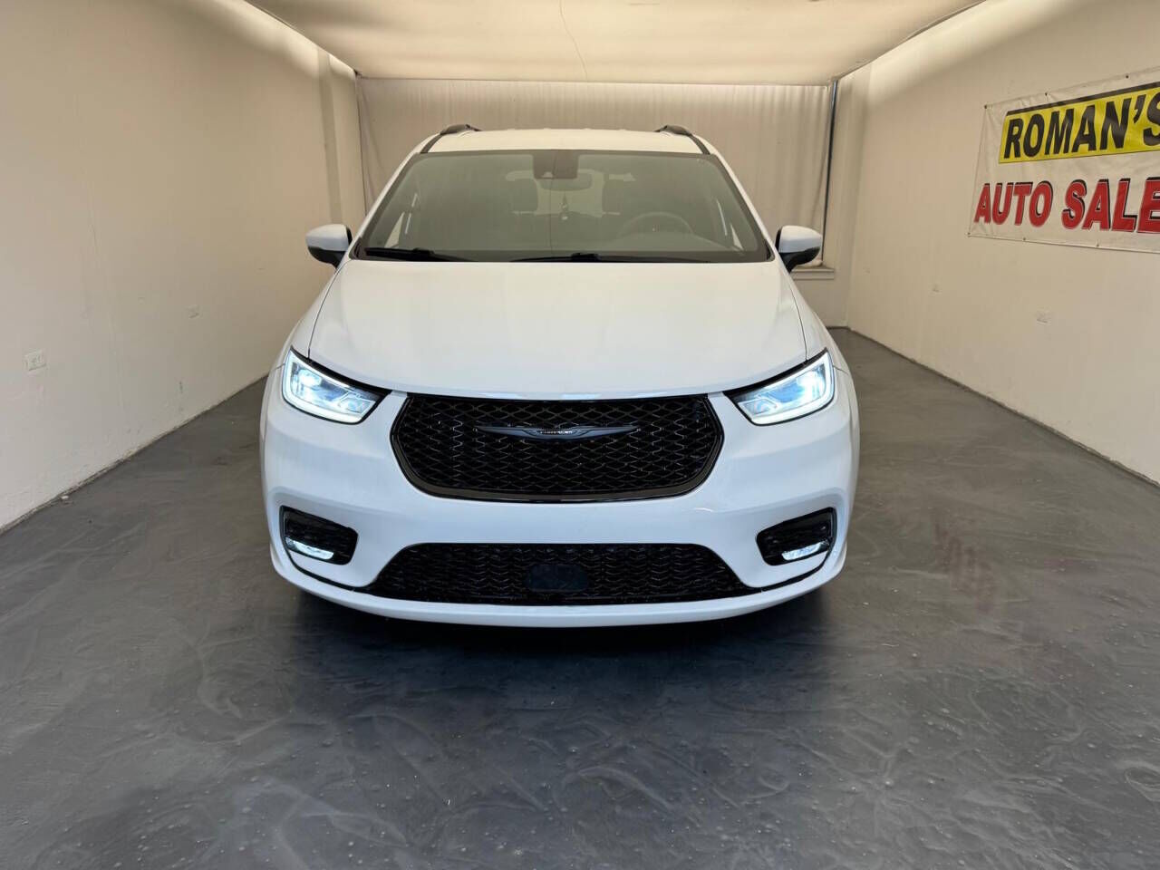2023 CHRYSLER Pacifica