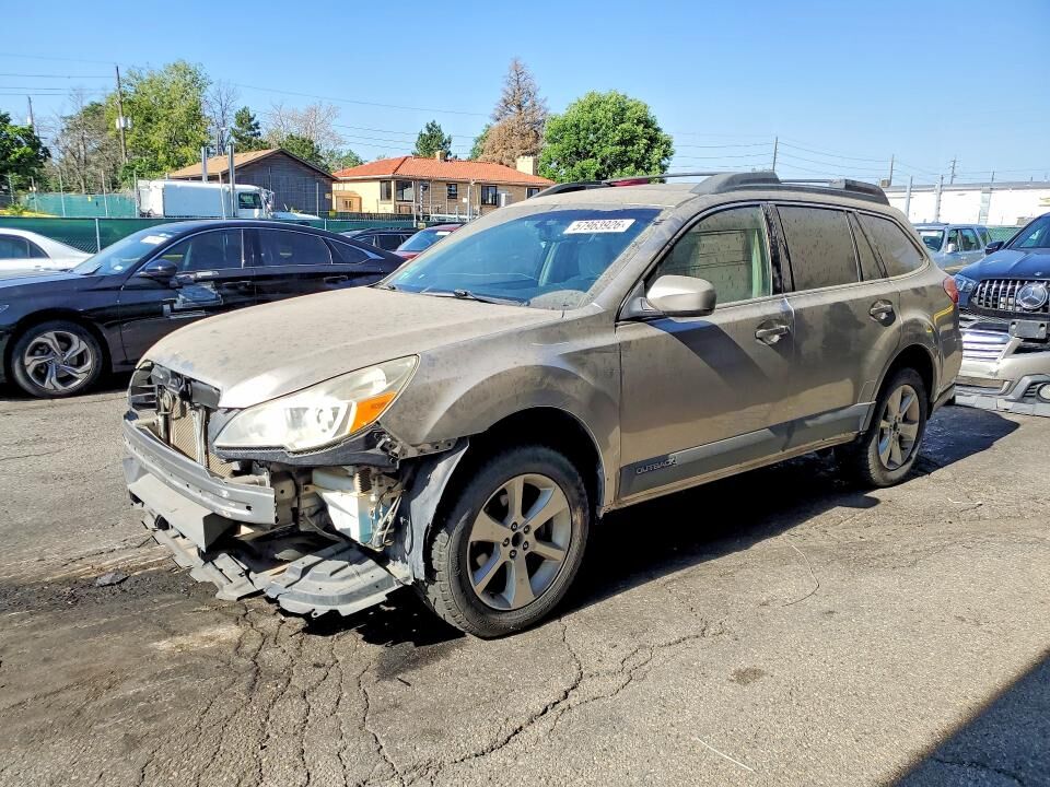 2014 SUBARU Outback