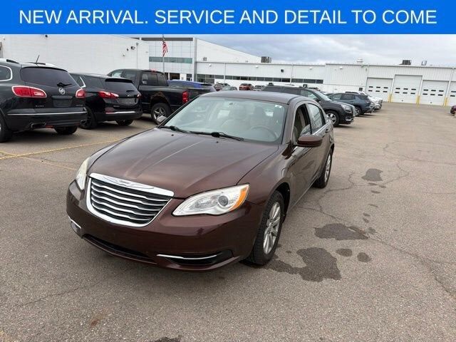 2012 CHRYSLER 200