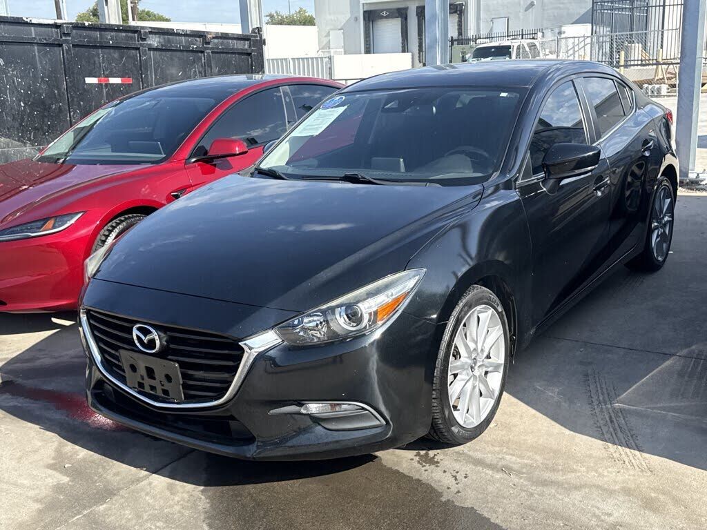 2017 MAZDA Mazda3