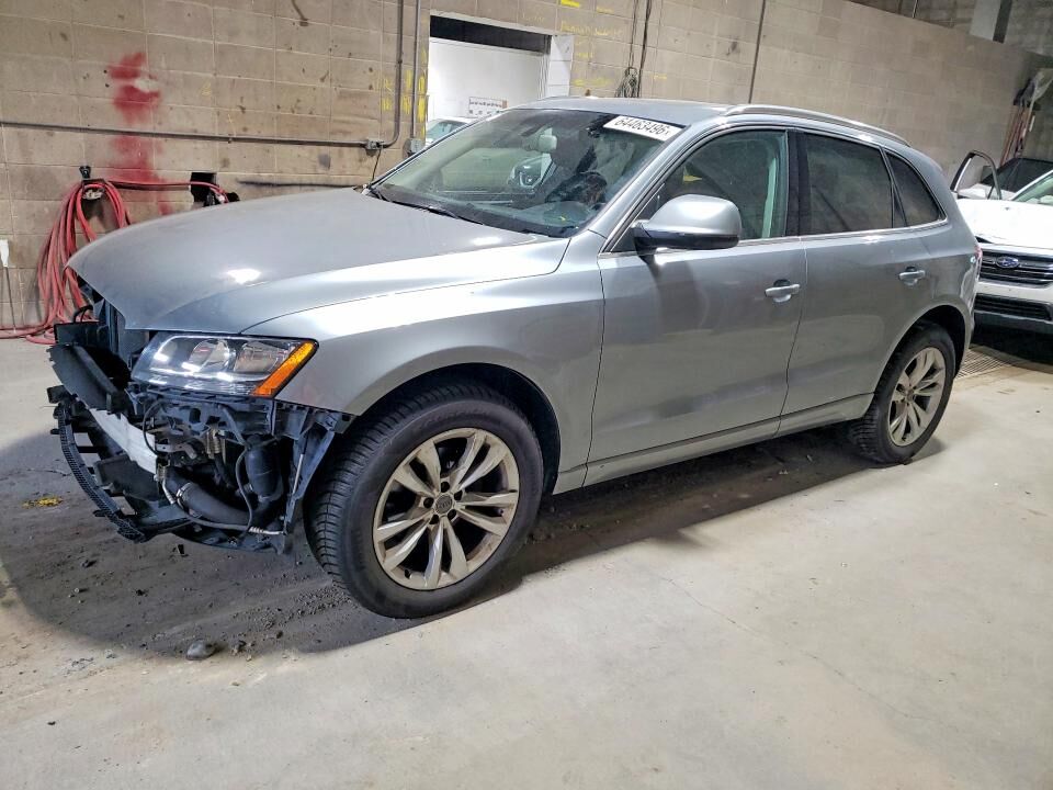 2011 AUDI Q5