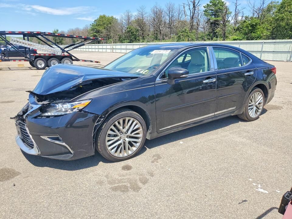 2018 LEXUS ES