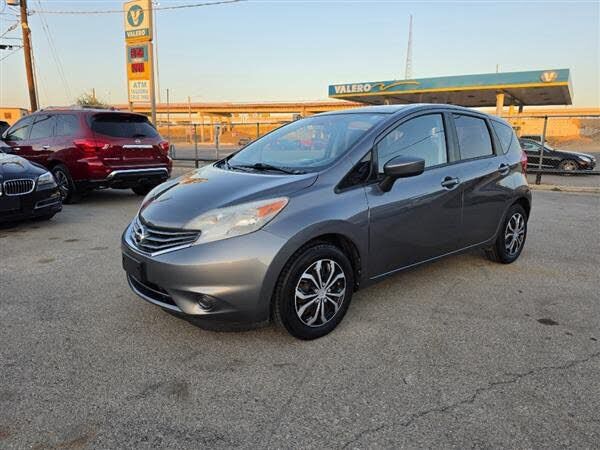 2016 NISSAN Versa