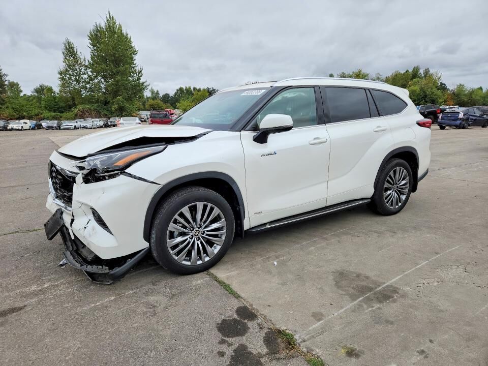 2021 TOYOTA Highlander
