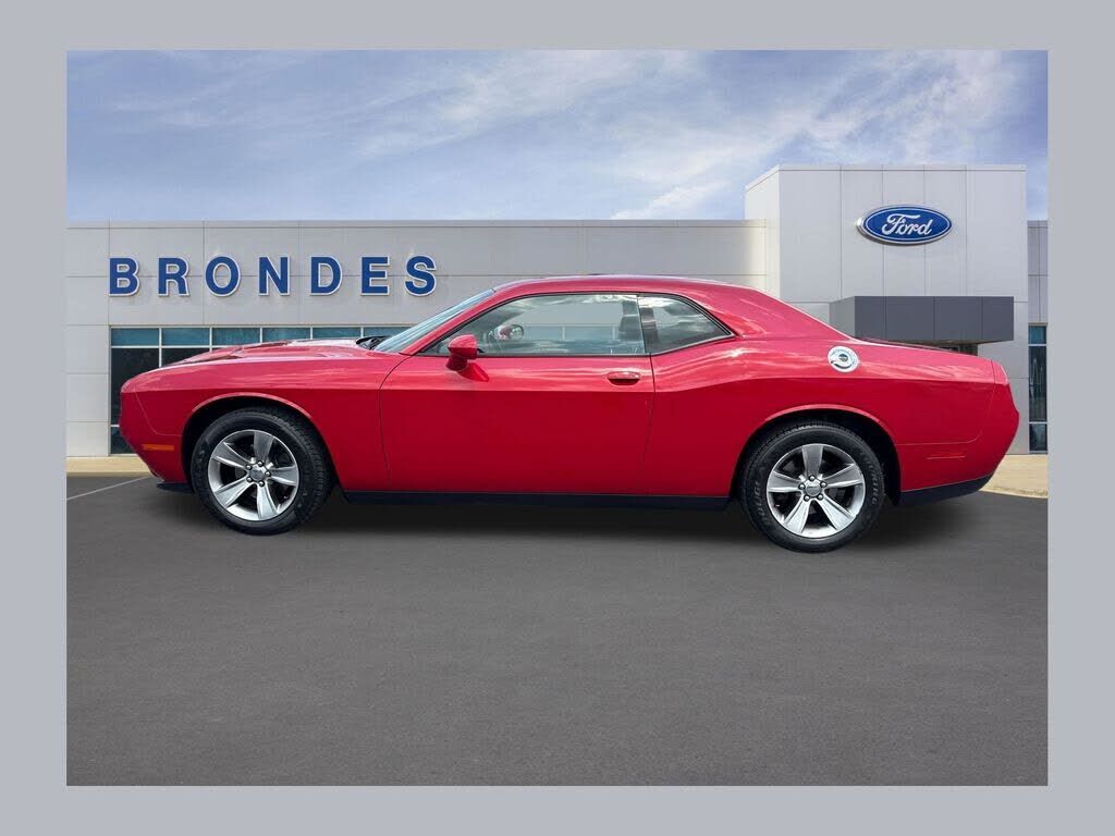 2016 DODGE Challenger