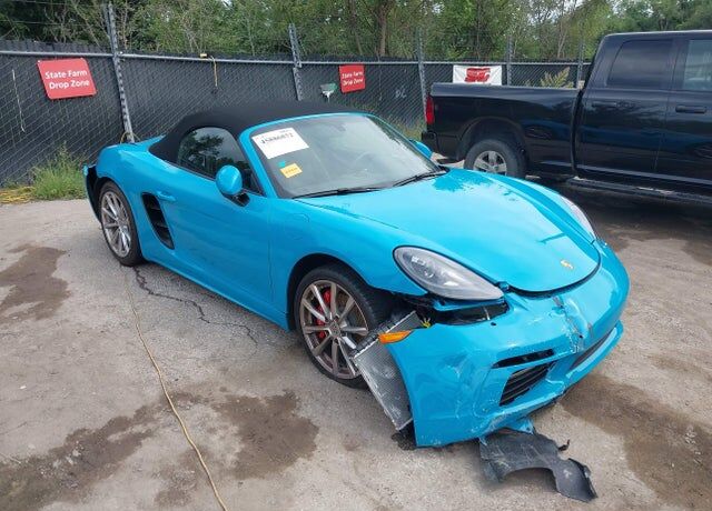 2018 PORSCHE 718