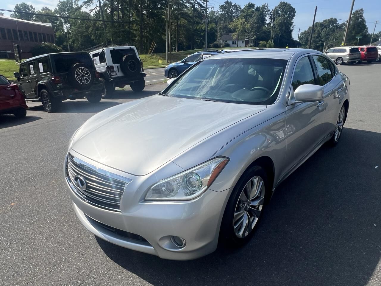 2012 INFINITI M37