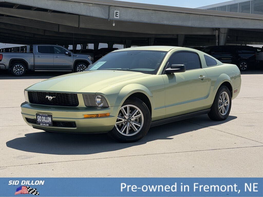 2005 FORD Mustang