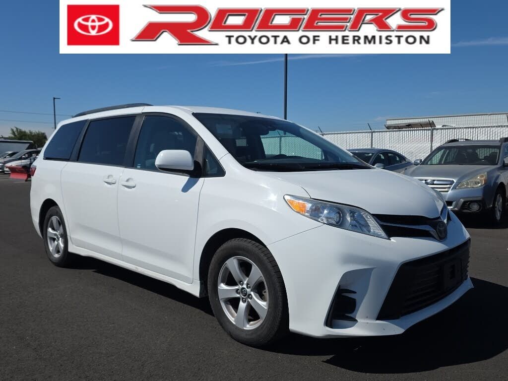 2018 TOYOTA Sienna