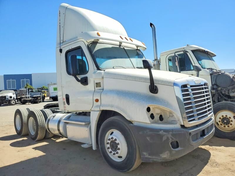 2013 FREIGHTLINER Cascadia