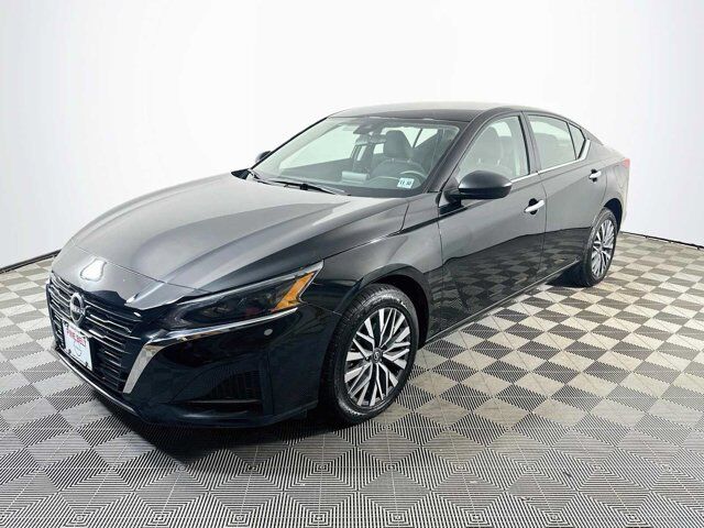 2025 NISSAN Altima