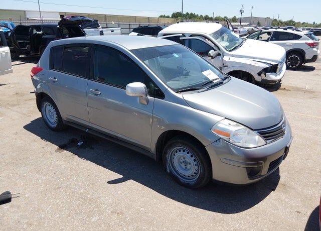 2011 NISSAN Versa