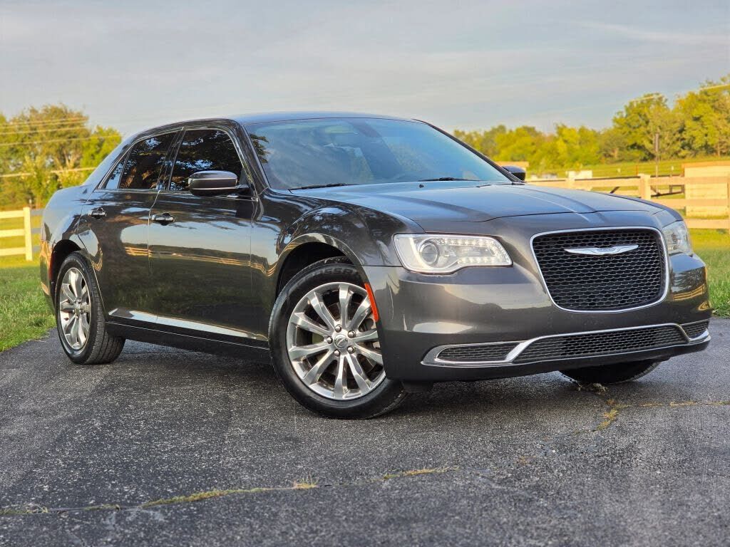 2017 CHRYSLER 300
