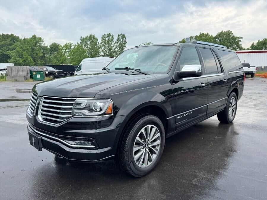 2017 LINCOLN Navigator L