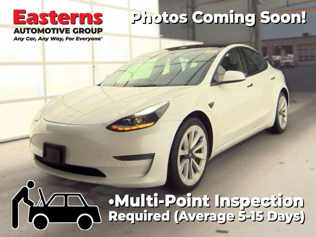 2022 TESLA Model 3