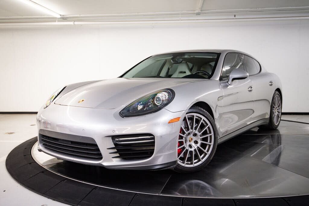 2015 PORSCHE Panamera