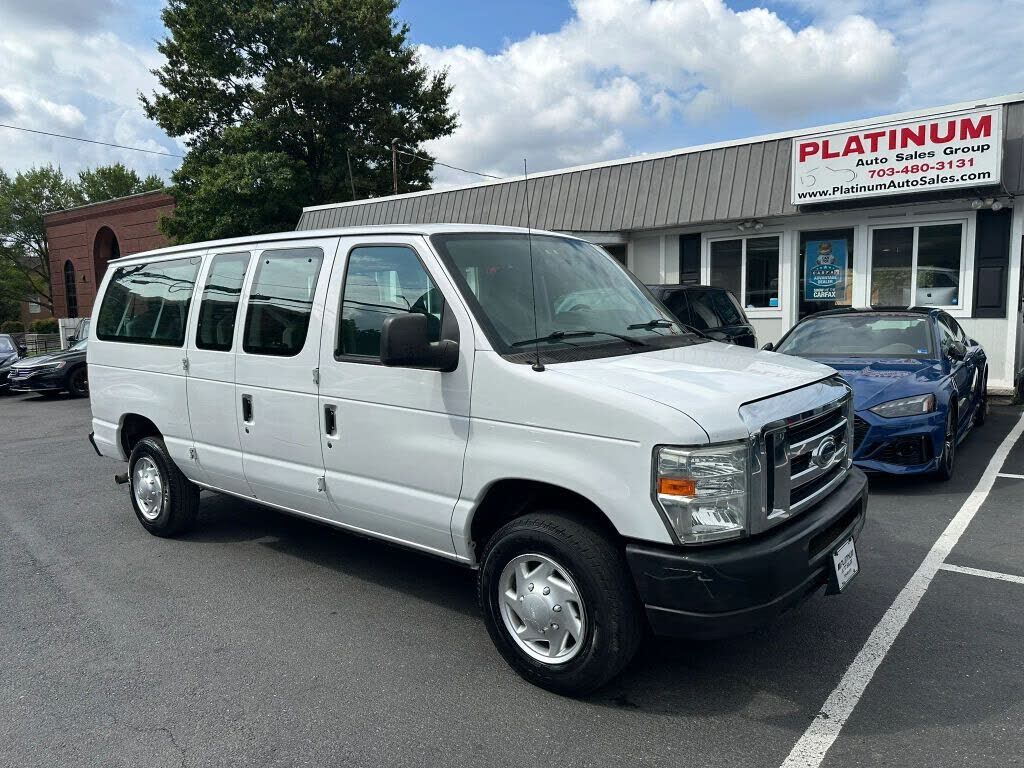 2012 FORD E-350