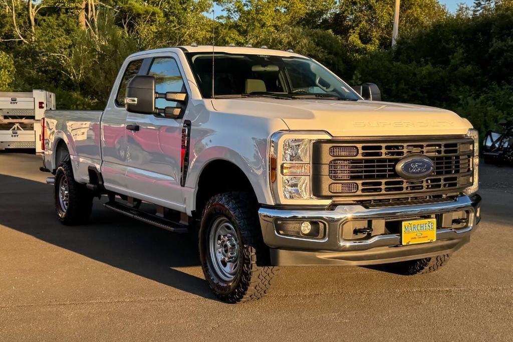 2025 FORD F-250