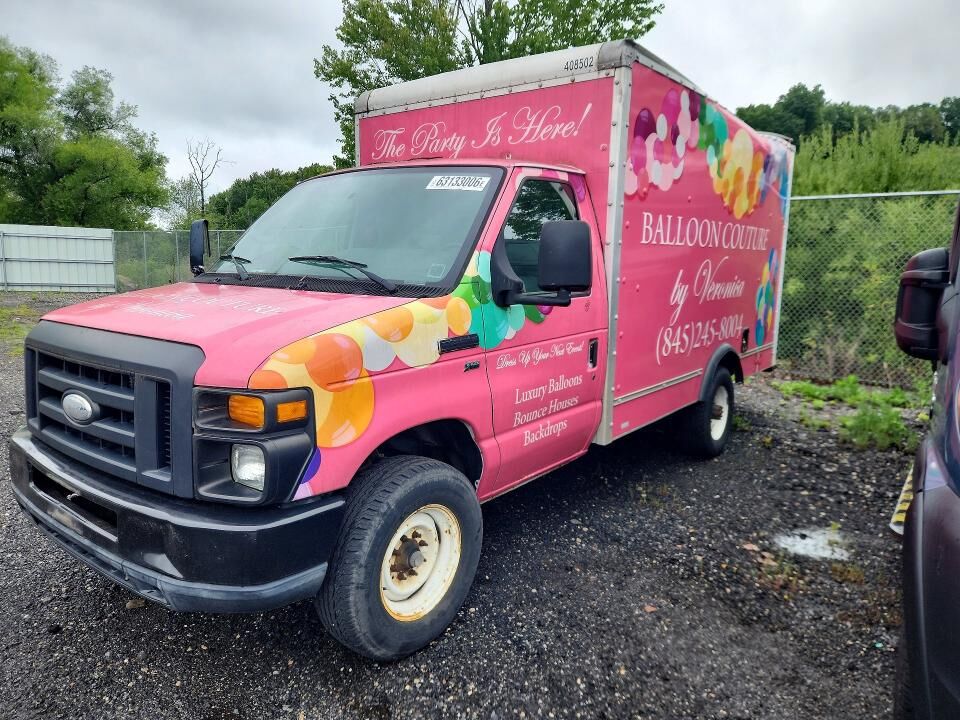 2014 FORD E-350
