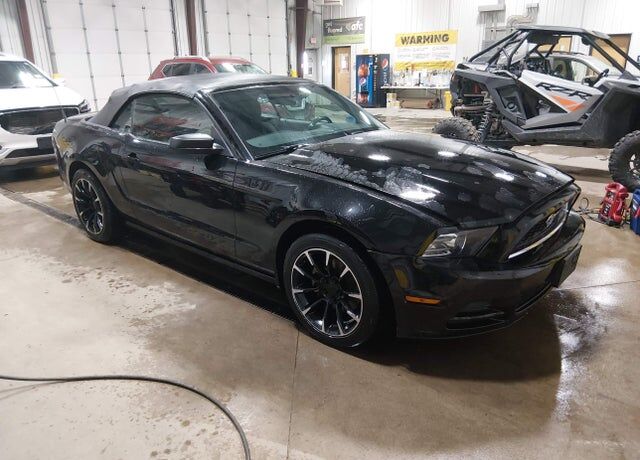 2013 FORD Mustang