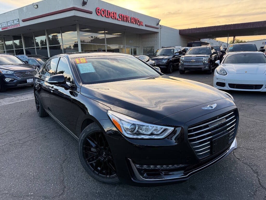 2018 GENESIS G90