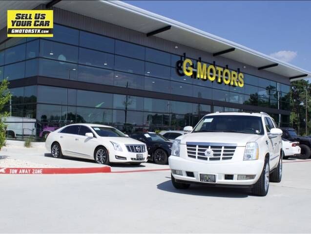 2011 CADILLAC Escalade