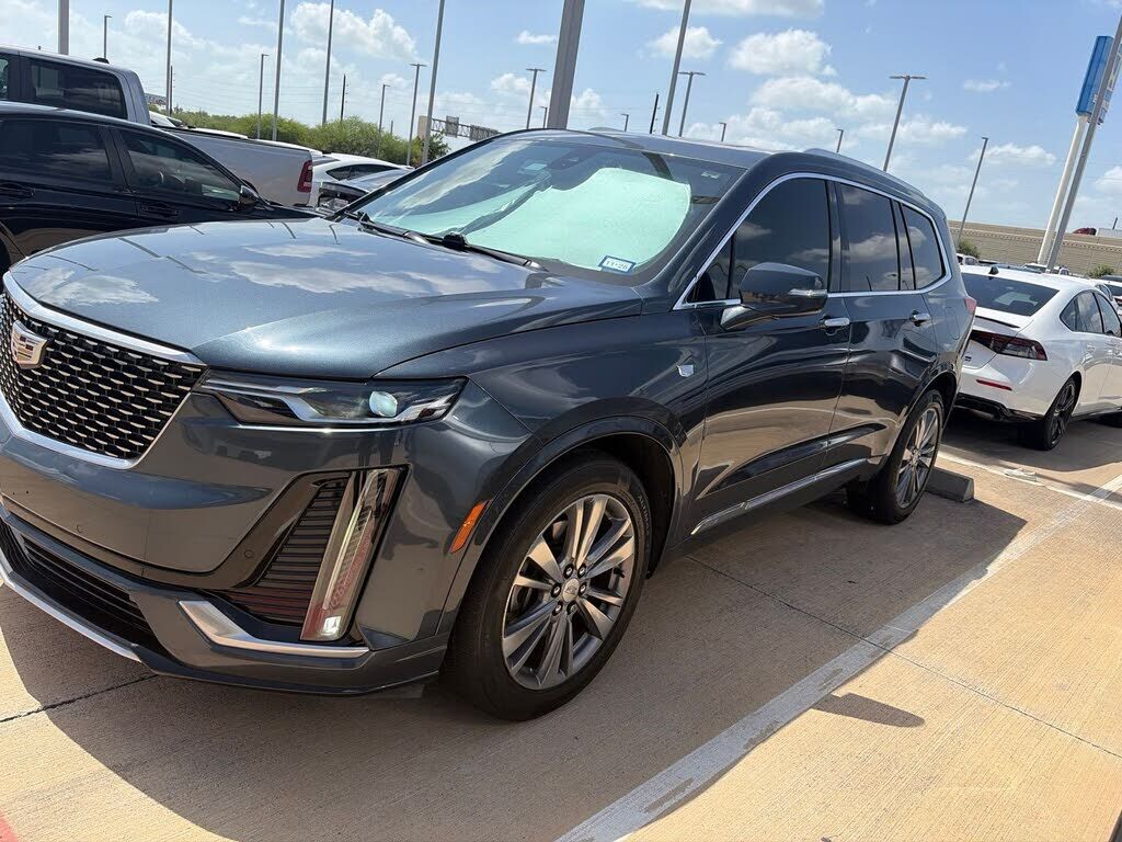 2020 CADILLAC XT6
