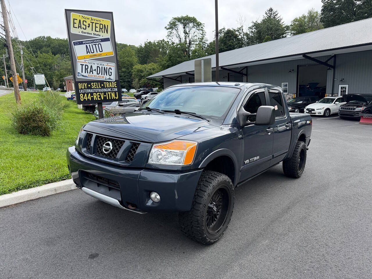 2015 NISSAN Titan