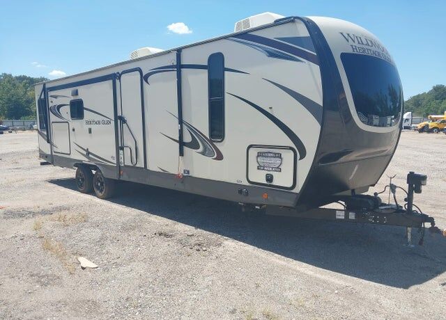 2020 FOREST RIVER Wildwood Laminated Towables