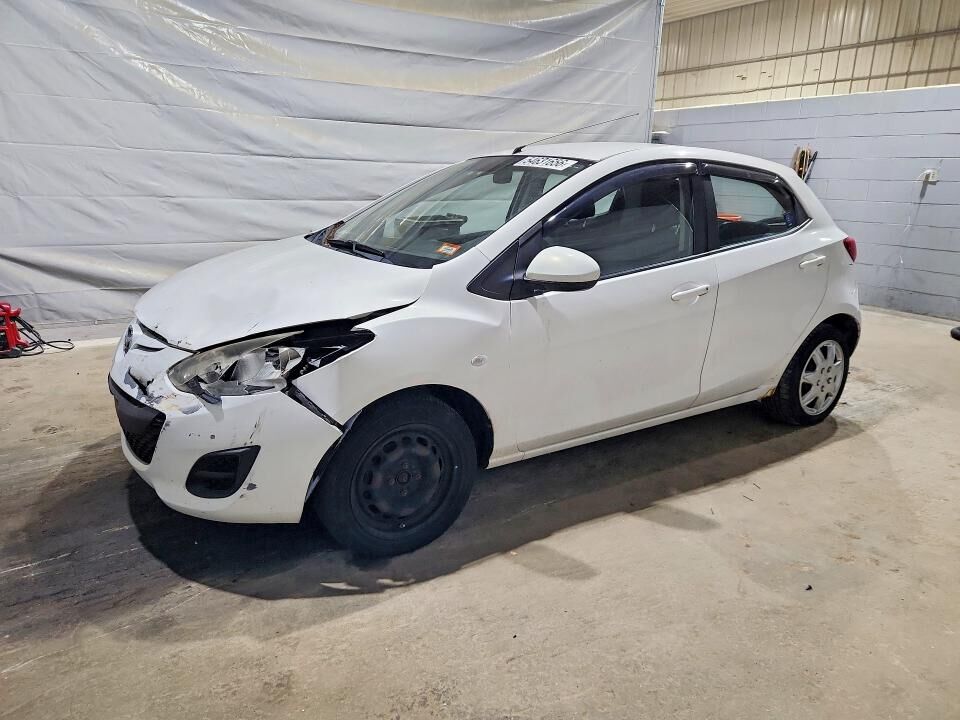 2014 MAZDA Mazda2
